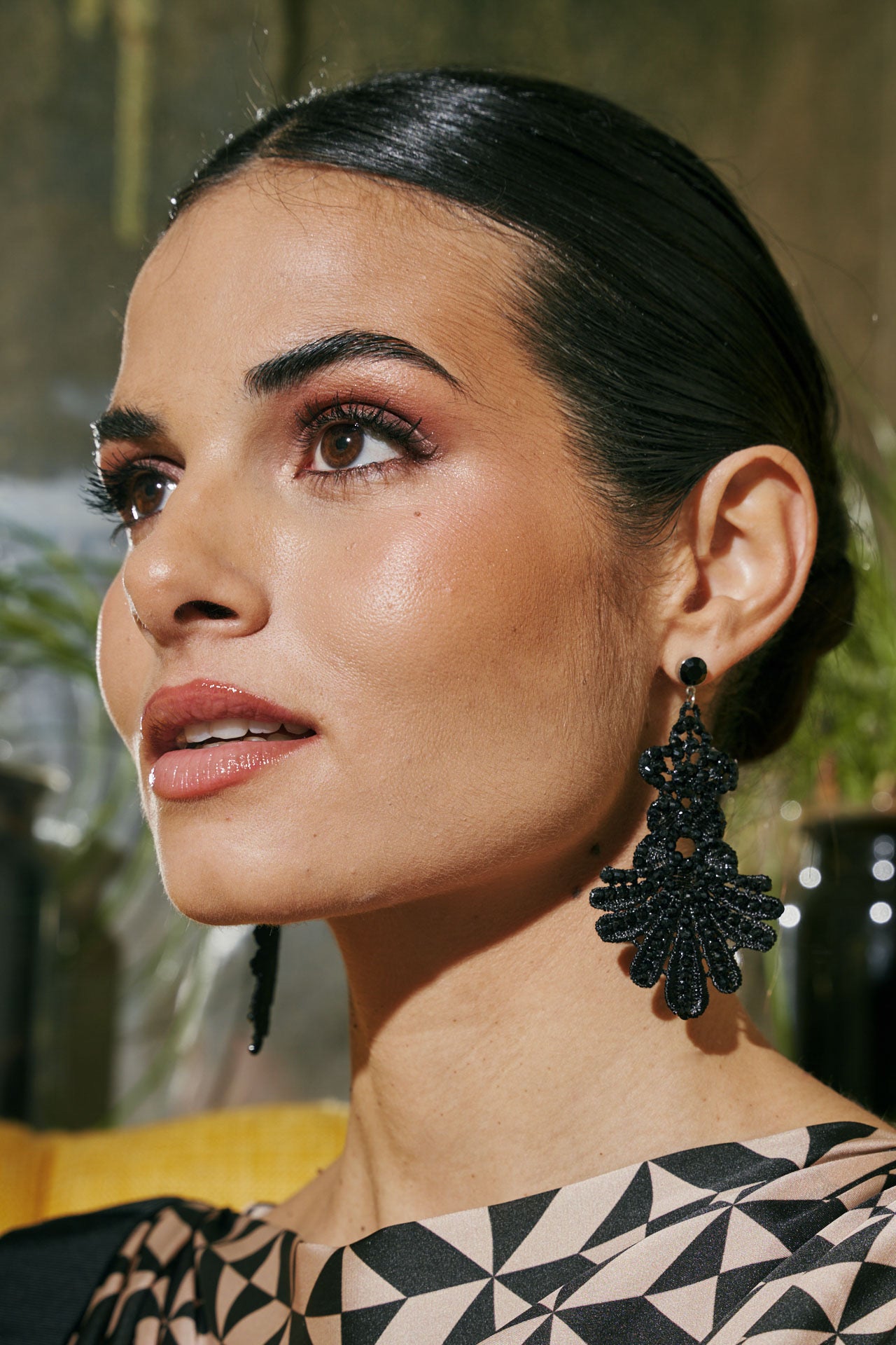 Jet trimmings earrings