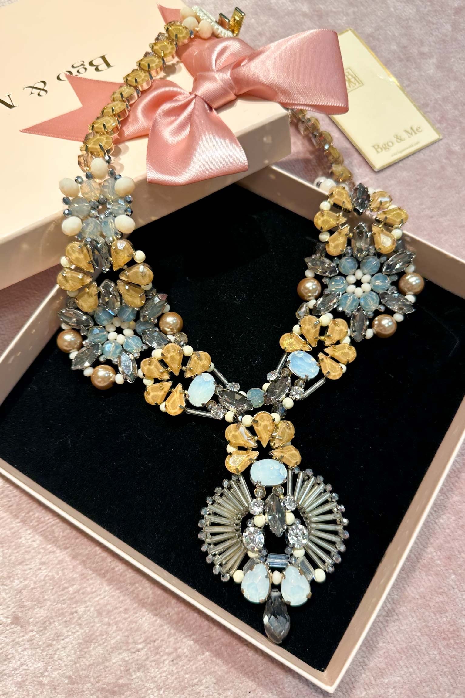 Gargantilla flor abanico OUTLET