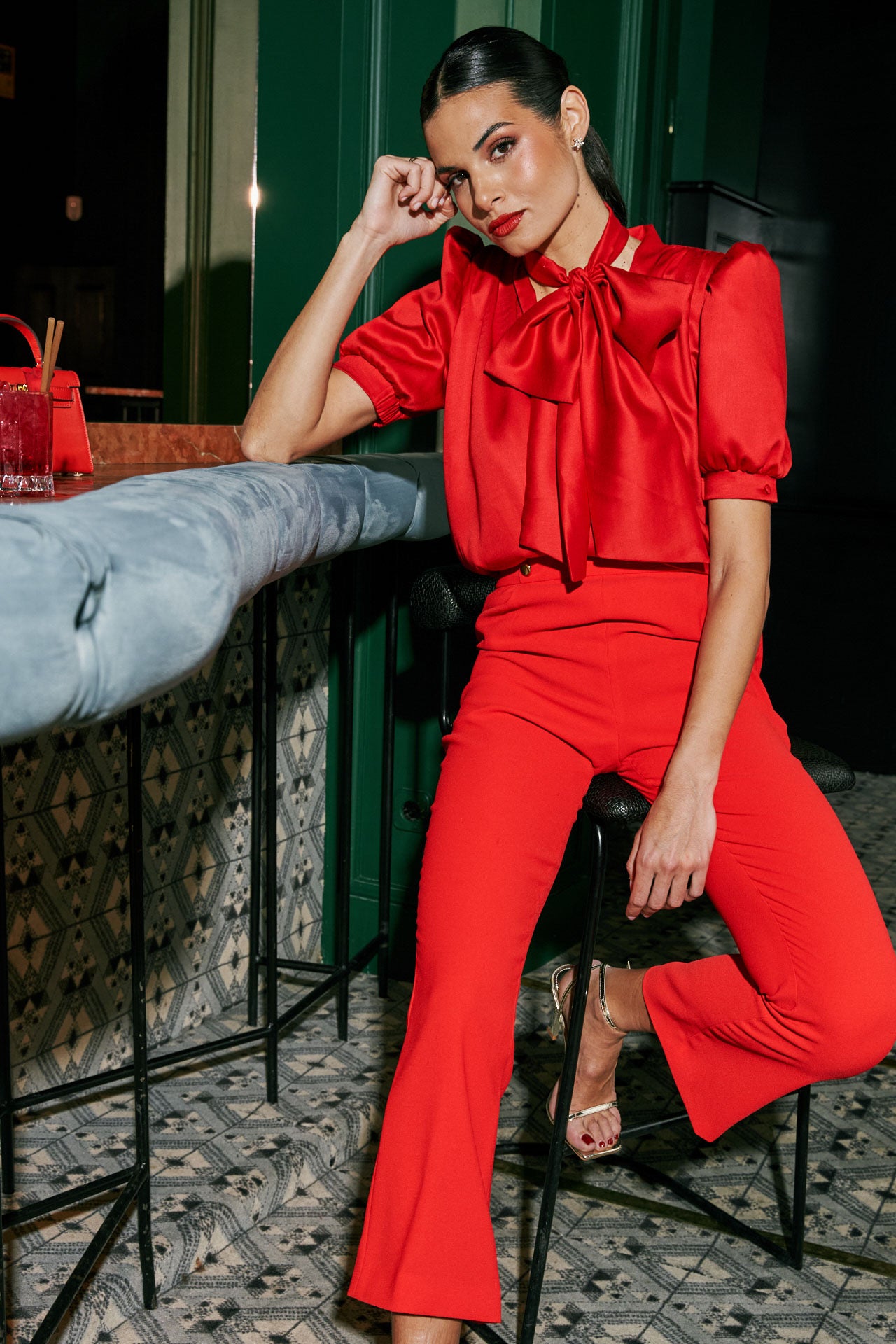 Valentina blouse with short-sleeved bow