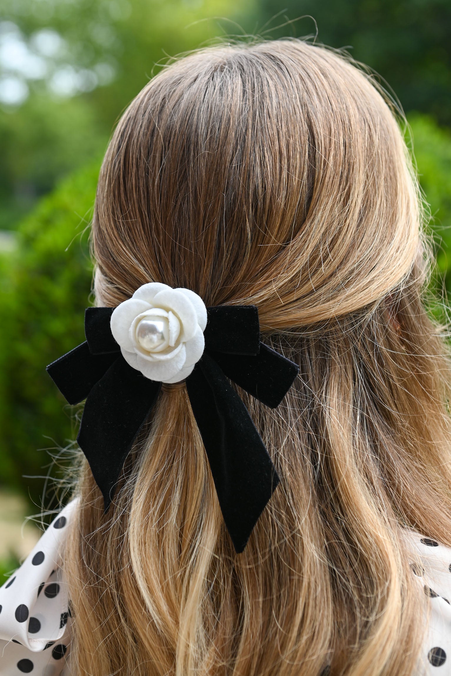 Pasador Camelia/Perla terciopelo