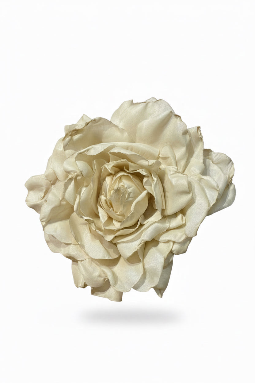 Silk flower brooch OUTLET