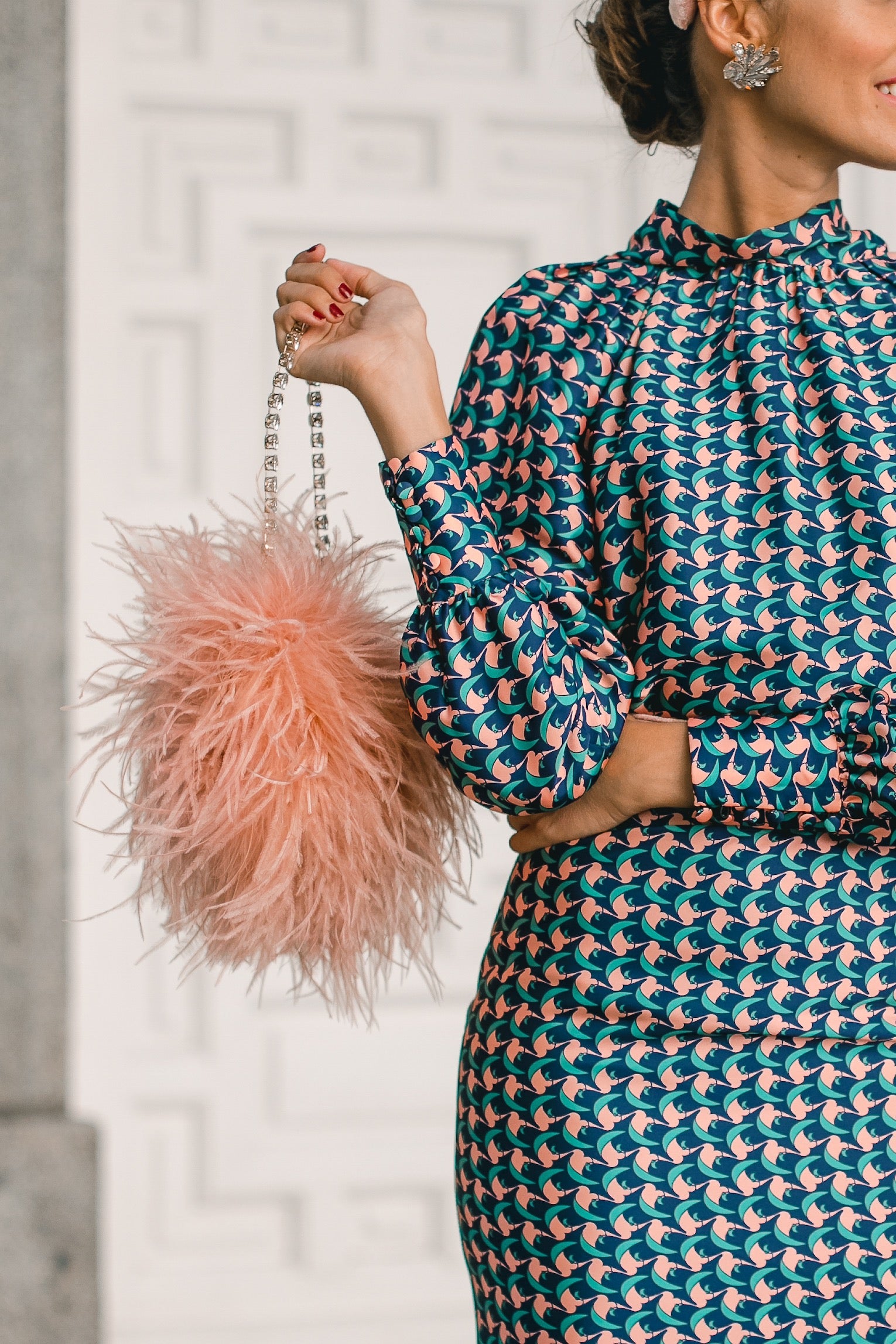 Bolsito plumas joya nude