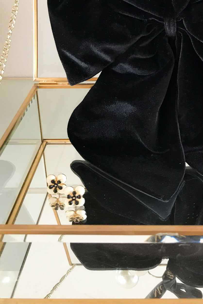 Pendientes camelia esmaltados