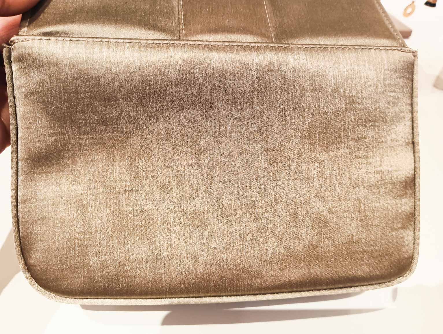 Bolsito satén joya beige Sample Sale