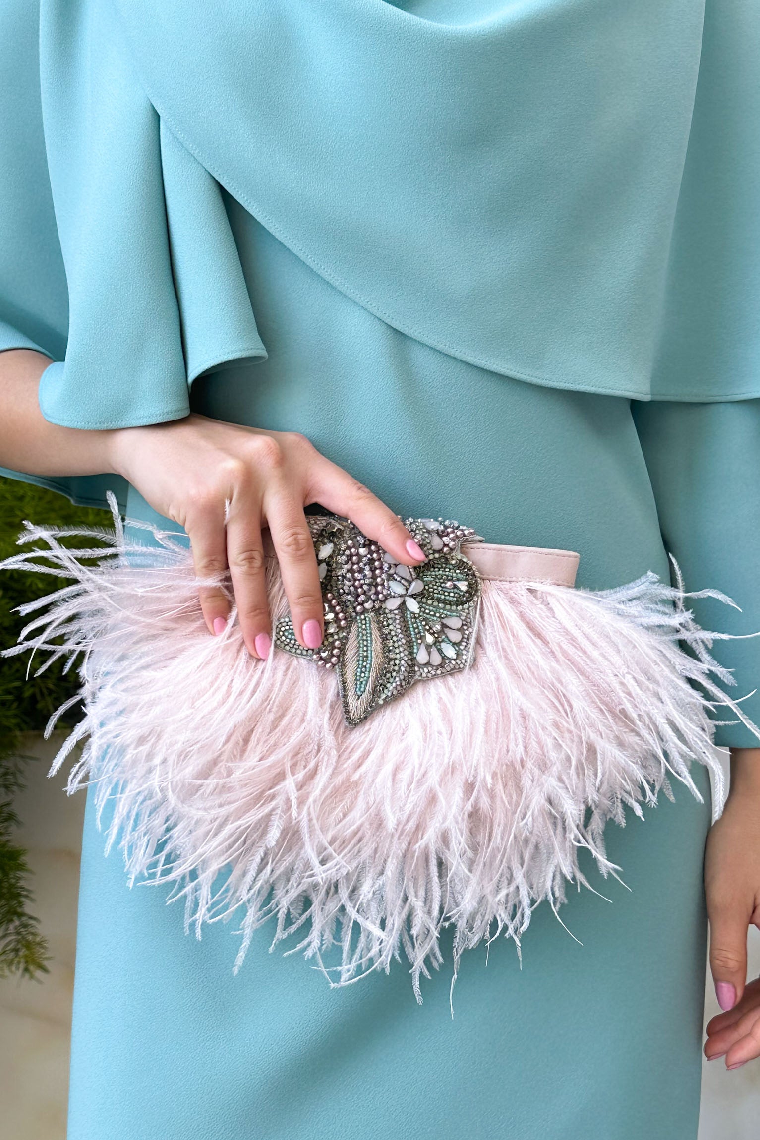 Pink jewel feathers bag