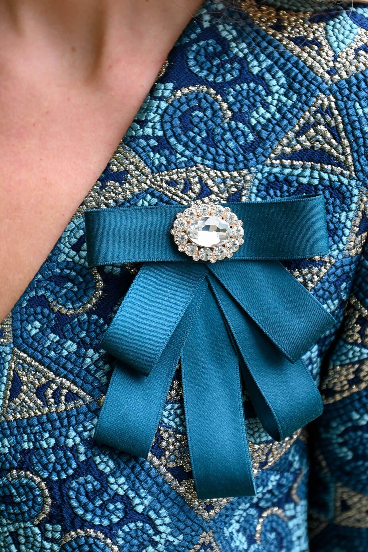 Kitty Ocean brooch