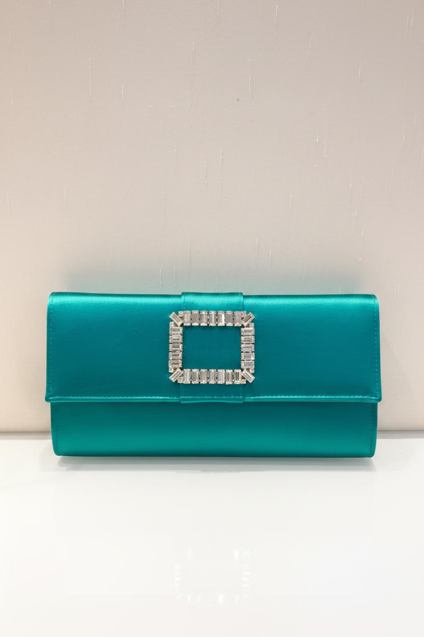 Cartera satén joya verde