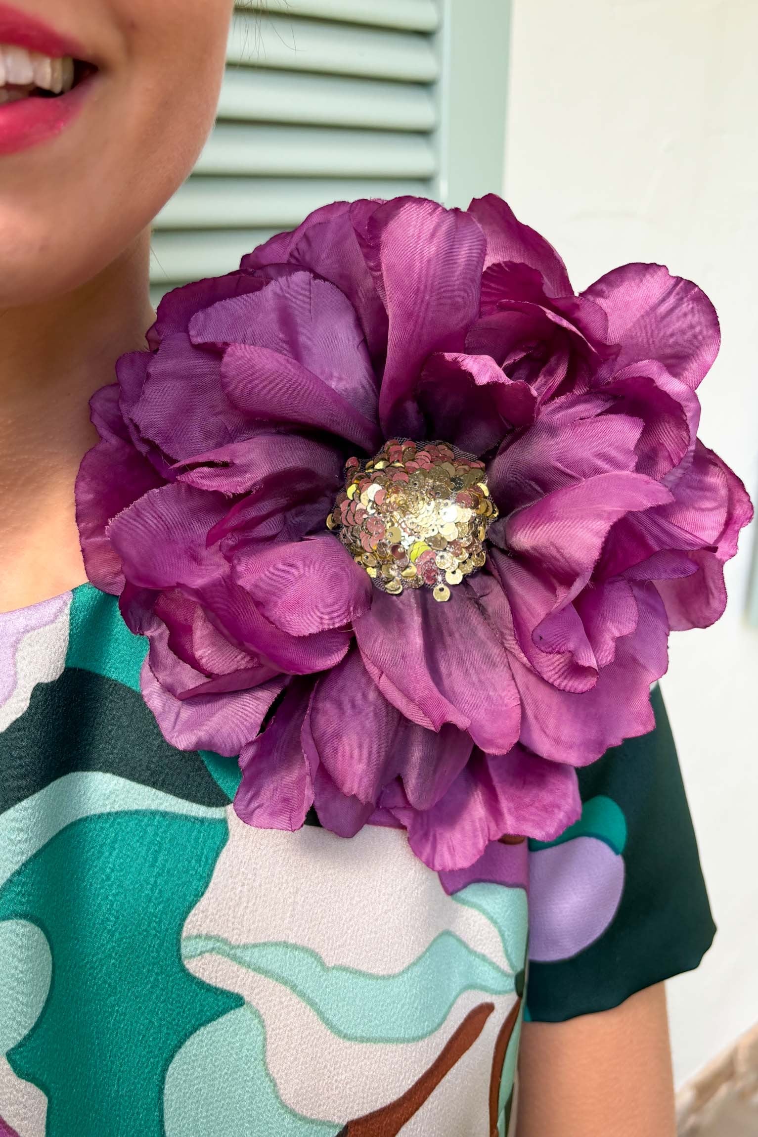 Broche flor paillettes