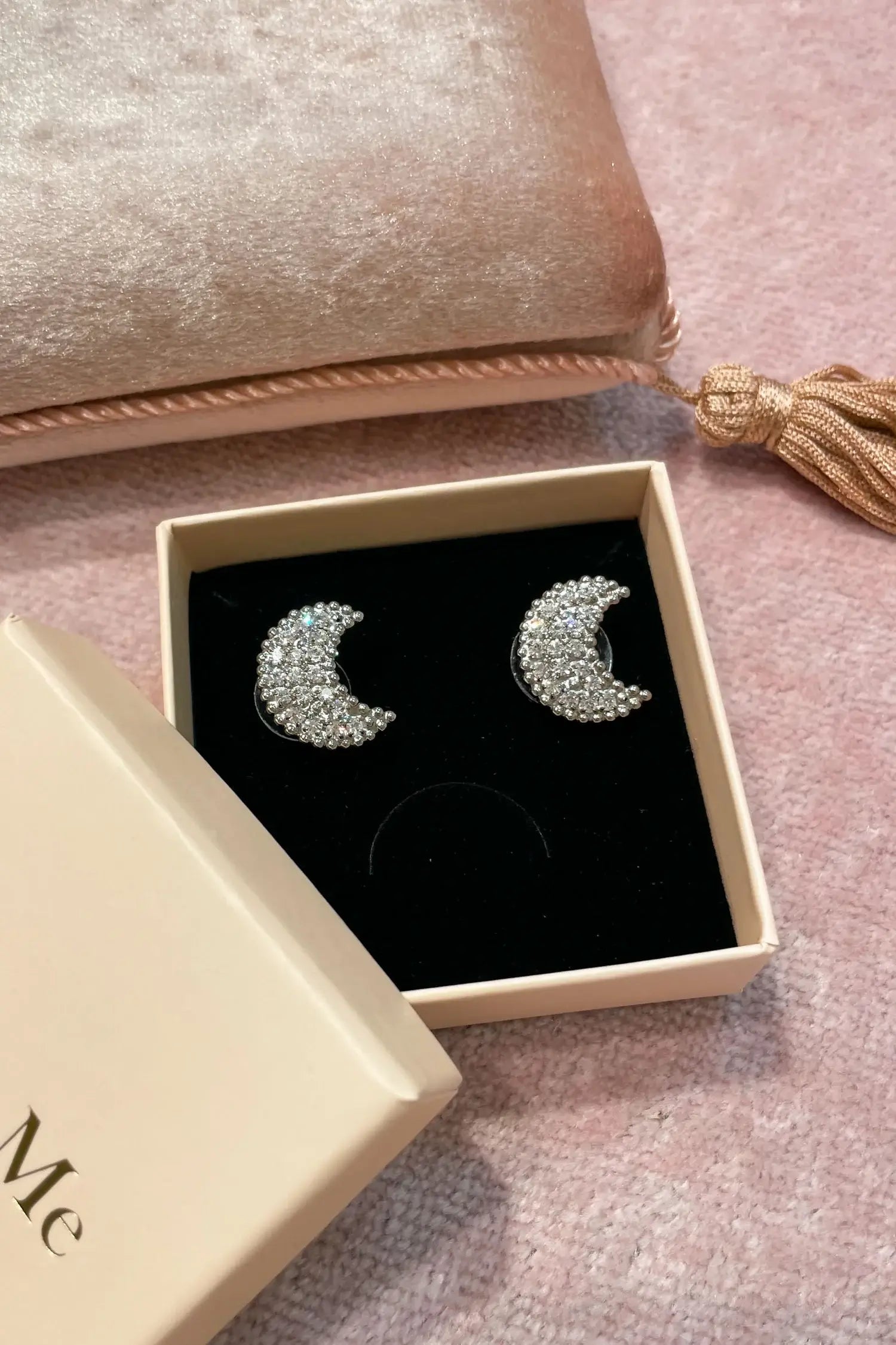 Pendientes Luna