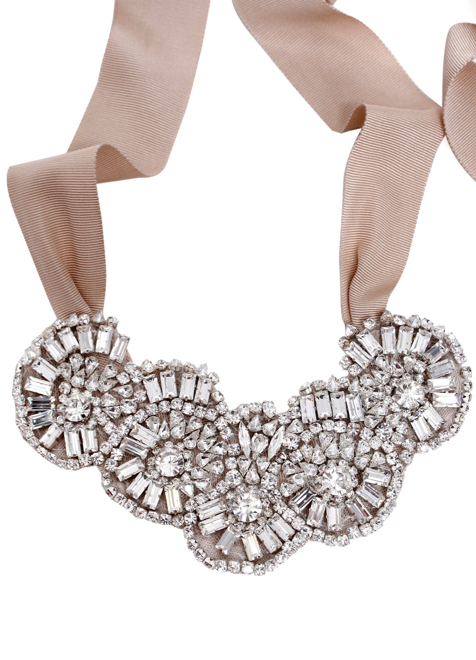 Collar babero joya topo